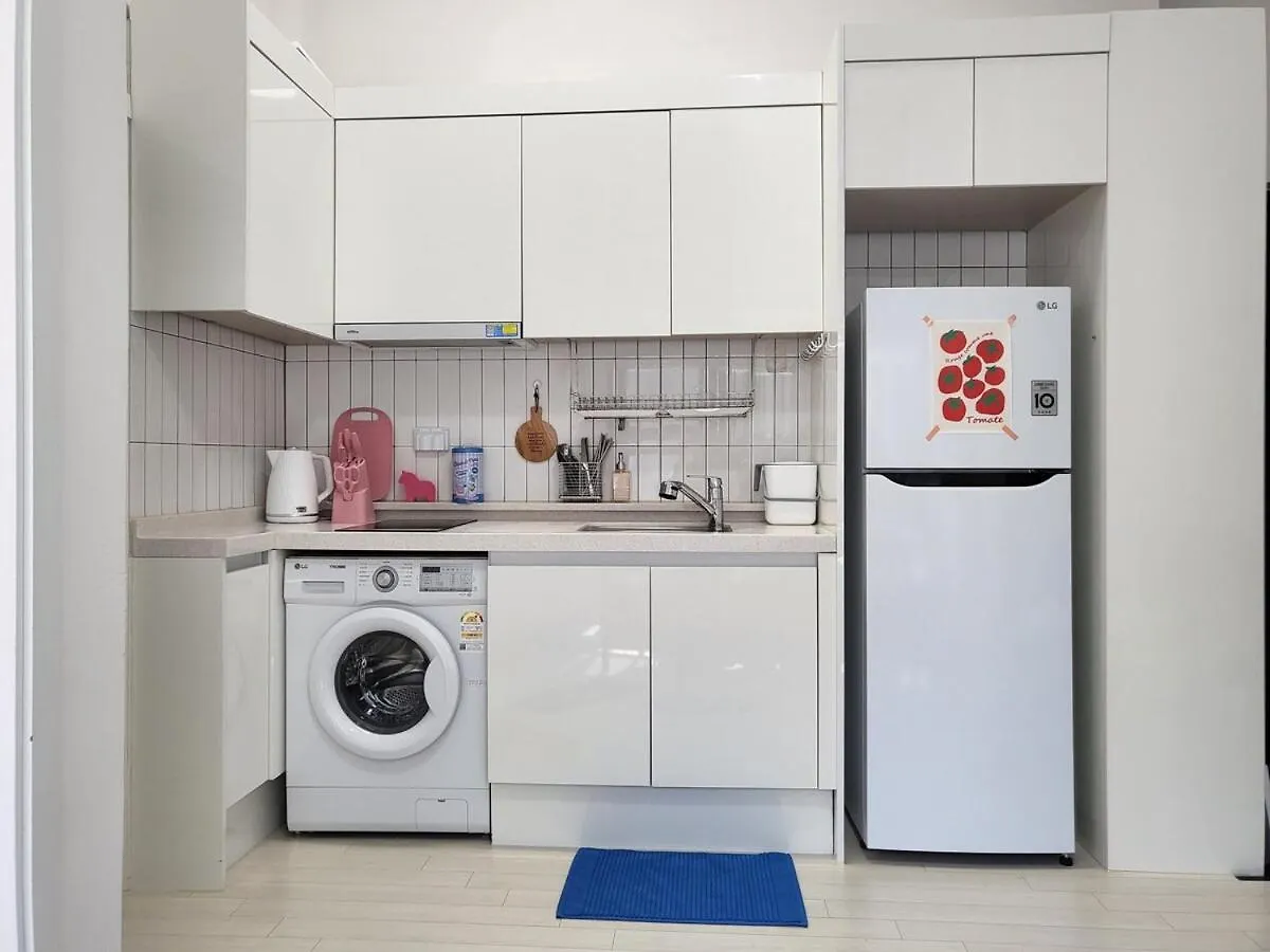 2 Rooms For 7, Young House 서울특별시 0*,  대한민국
