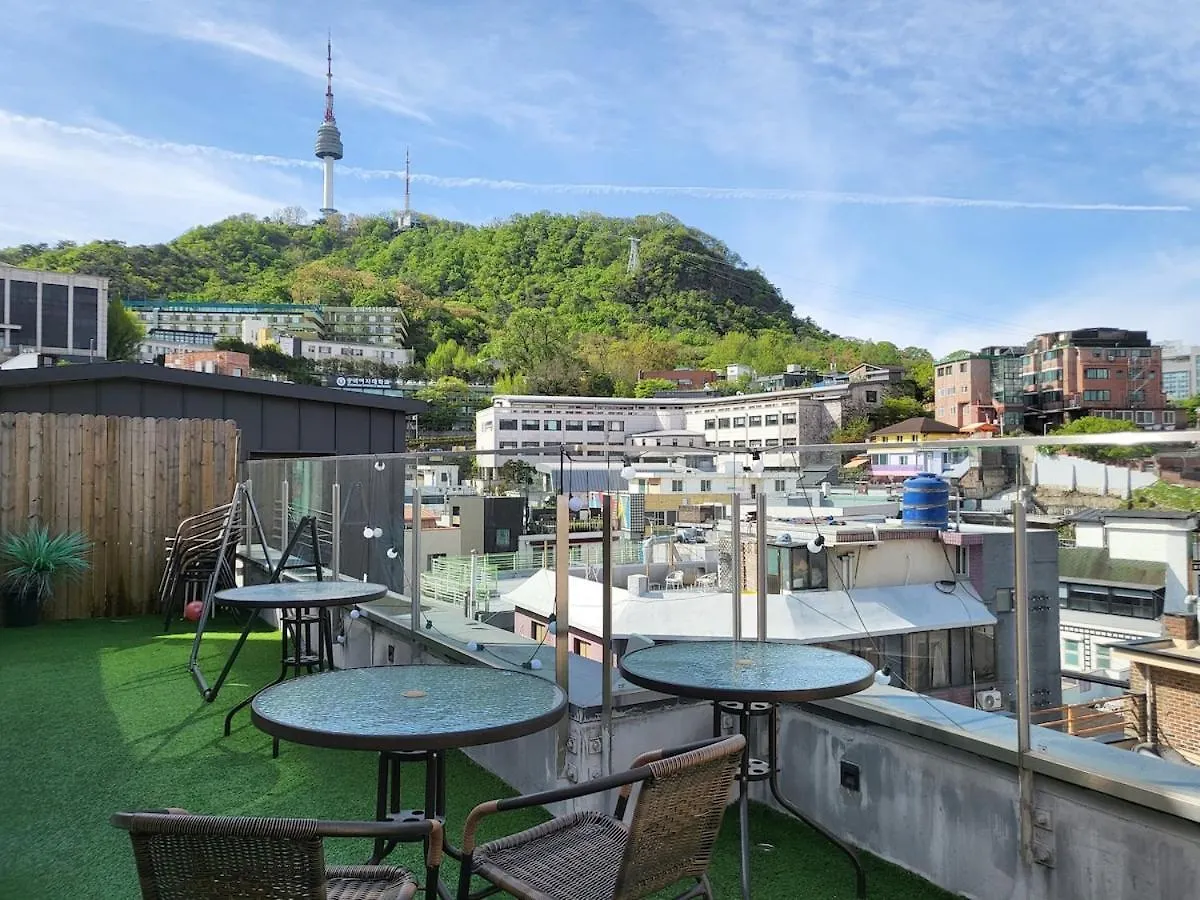 2 Rooms For 7, Young House 서울특별시 아파트