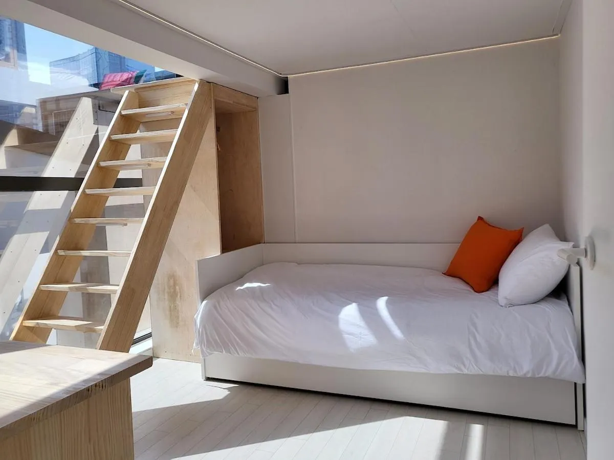 Apartamento 2 Rooms For 7, Young House Seúl